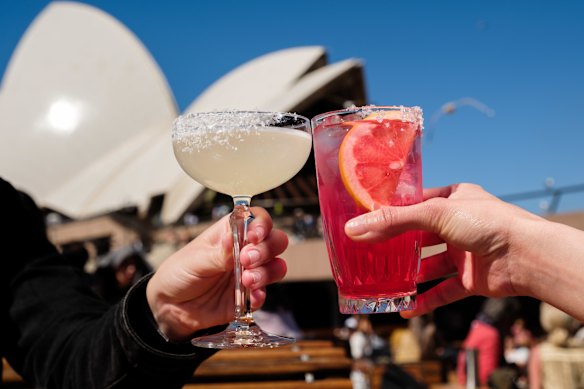 Toast the iconic sails at Opera Bar.