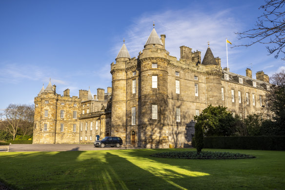 The Royal Mile trail starts at Holyroodhouse House.