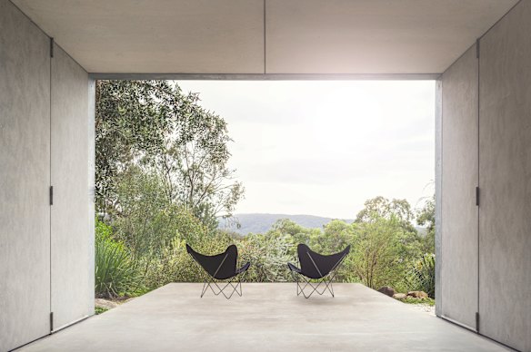 Jason Gibney, director of Jason Gibney Design Workshop, designed the flame-proof house on the NSW Central Coast.
