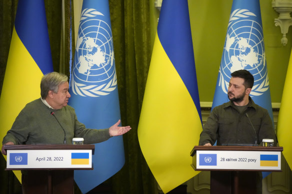 Ukrainian President Volodymyr Zelenskyy, right, and UN Secretary-General Antonio Guterres.