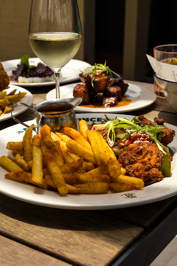 The sit-down spice bag at Fifth Province.