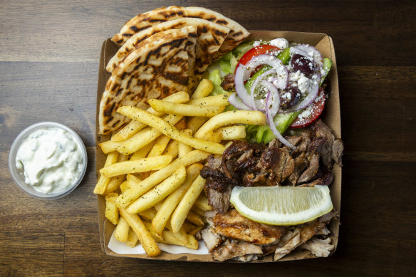 A mixed gyros open plate.