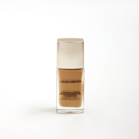 Laura Mercier Flawless Lumière Radiance-Perfecting Foundation in Latte.
