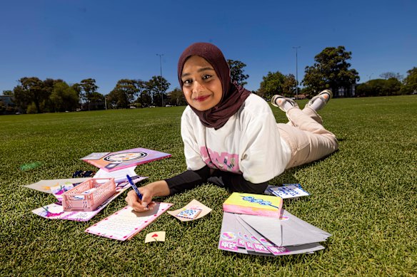 O artista Persa de Melbourne deseja que os assinantes tenham o mesmo 