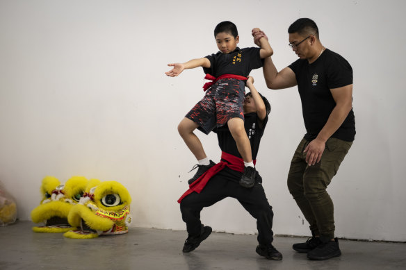 Yau Kung Mun Sydney’s Johnny Leung instructs a lesson of Lion Dance Kids. 