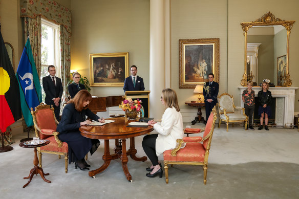 Jacinta Allan is sworn in.