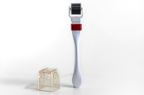 O Cosmedics Skin-Inject Derma Roller.