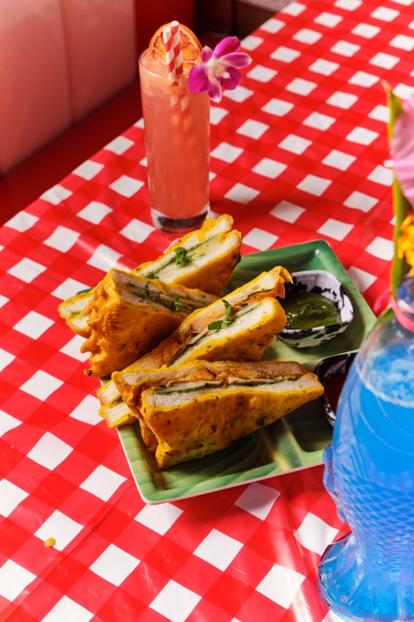 Spicy bread pakora.
