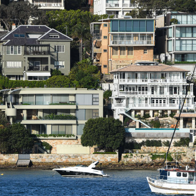 ‘They are not all going to sell’: Luxury property market falls