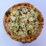 The mastunicola all’aragosta pizza, aka lobster  pizza at Di Stasio Carlton.