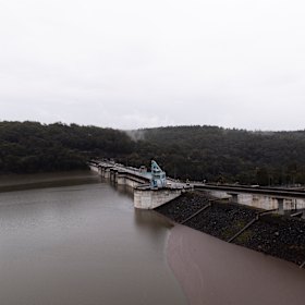 Warragamba Dam - what to do about the water?