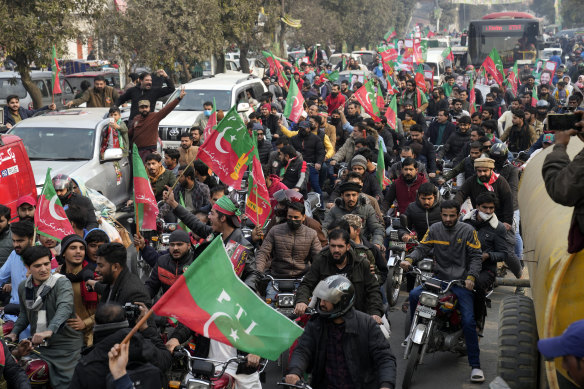 Supporters of former prime minister Imran Khan and political party Pakistan Tehreek-e-Insaf (PTI) attend an election campaign rally in Lahore, Pakistan on the weekend.