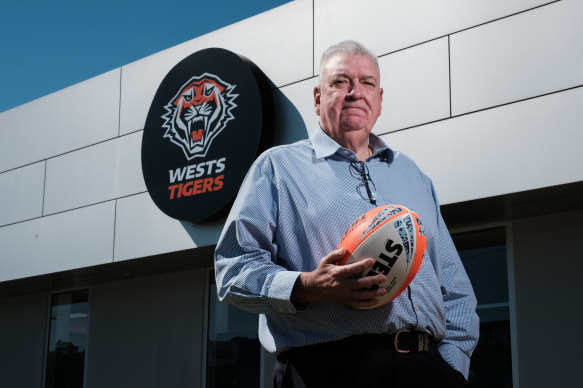 NRL 2025: UFC boss Dana White knocks back Canberra Raiders invitation