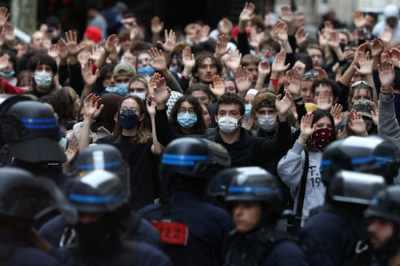Street protests in France involving tens of thousands of students, complaining of teacher shortages and crumbling classrooms, have turned into clashes with police.