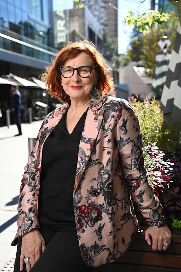 Lindy Hume sings the praises of regional Australia.