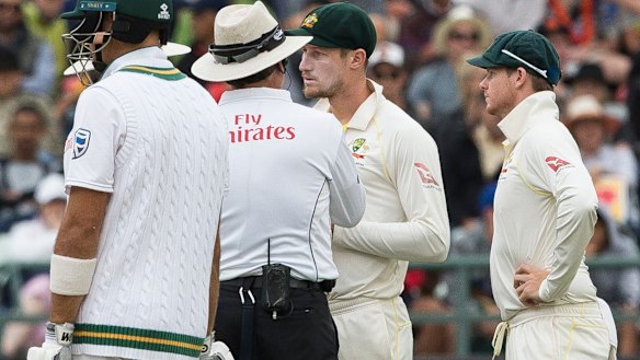 Cameron Bancroft talking to the umpire after the ball tampering incident.