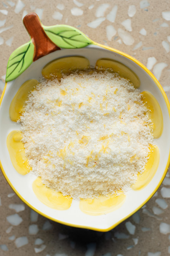 Lemon tiramisu. 