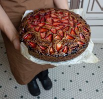 Brown butter strawberry cake.