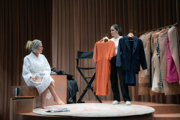 Monument sees modern women wrangling complicated power dynamics with their men.