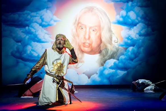 Stephen Curry plays King Arthur in Spamalot