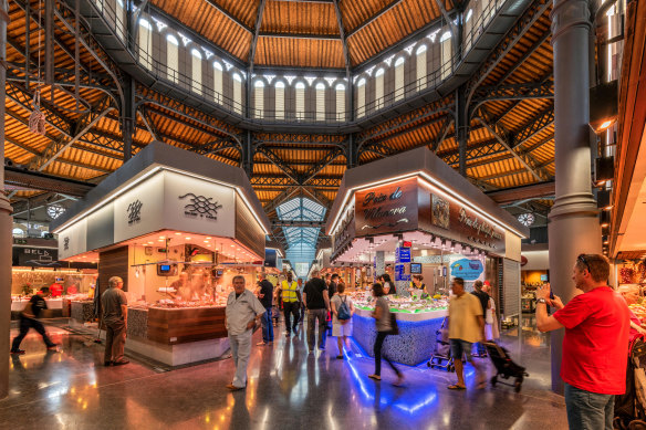 The food market in Sant Antoni, Barcelona.