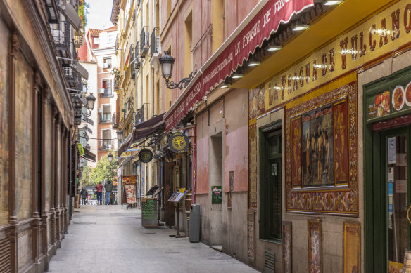 Strolling the streets of the Barrio de las Letras neighbourhood.