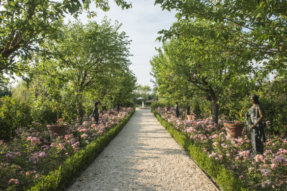 Guests are encouraged to visit the gardens.