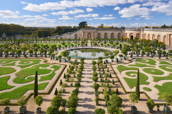 Chateau de Versailles will host equestrian events in a temporary arena on the Royal Star site.