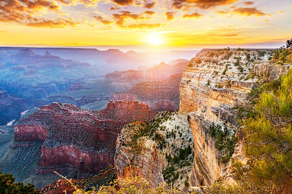 The colours of the Canyon become more vivid at sunrise and sunset.