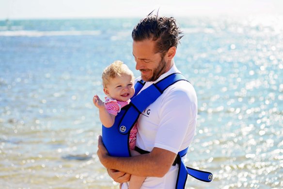 Giving fathers flexible access to parental leave can make a big difference, study finds.