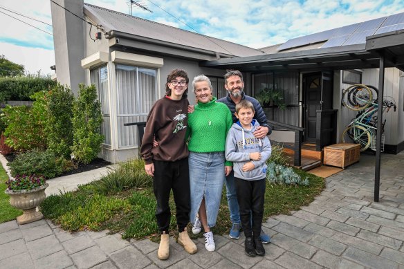 Oscar, Ellika, John and Otto Jackman, after the successful auction.