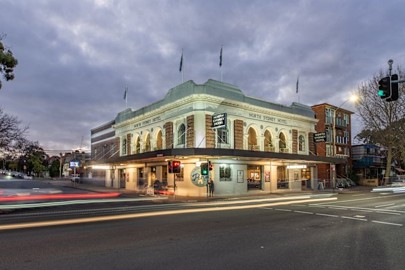 The North Sydney Hotel.