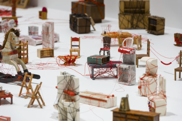 Chiharu Shiota’s Connecting Small Memories.