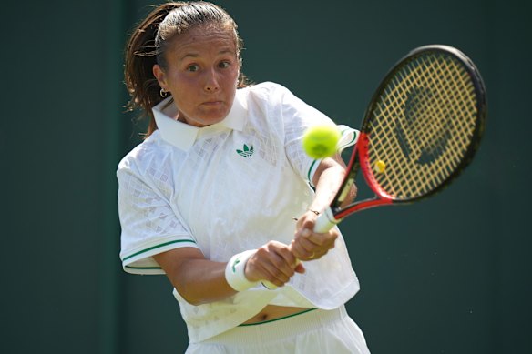 Daria Kasatkina progressed to the second round in straight sets.