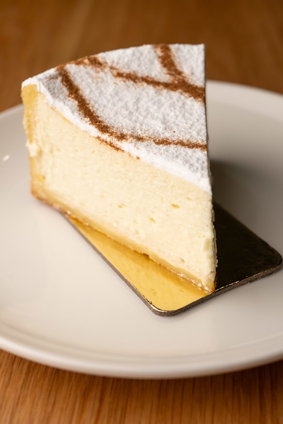 Ricotta cheesecake.