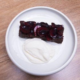 Chocolate cake with red rice. 