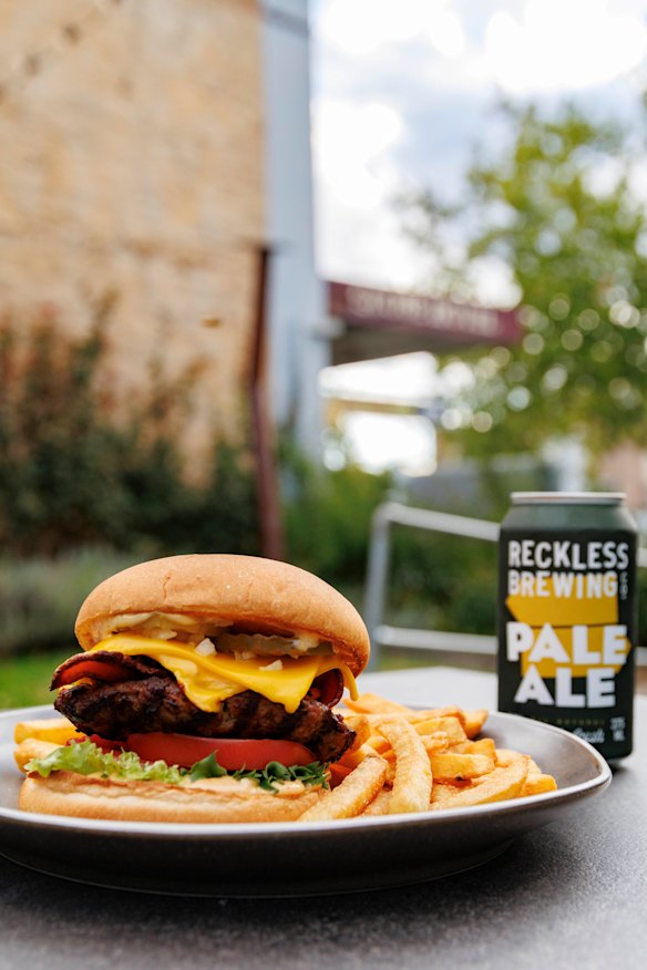 Brisket and chuck burger with crisp bacon.