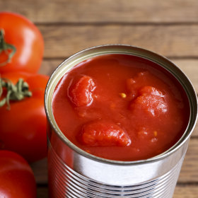 If fresh tomatoes are out of season, substitute canned tomatoes.