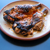 Spatchcock pollo, garlic toum, kashmiri chilli.