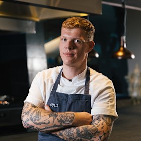 Chefe de cozinha Charlie Wilson.