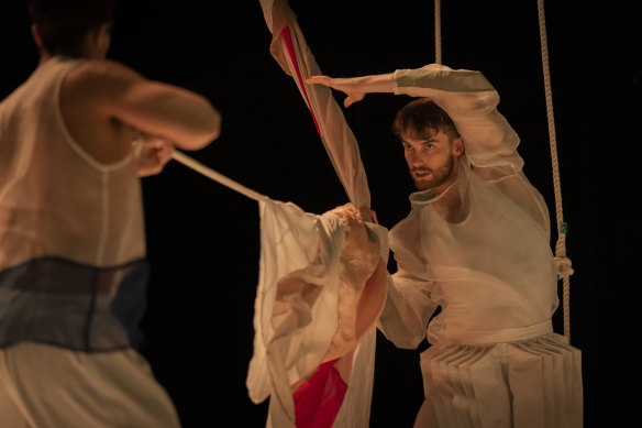 A scene from The Shell, A Ghost, The Host & The Lyrebird, choreographed by Marina Mascarell.