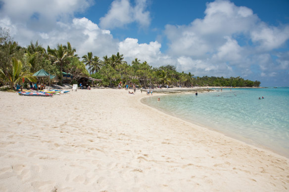 Despite the large number of passengers on the island, it’s easy to find your own bit of beach.