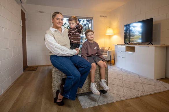 Jamee Leighton found it difficult to find a rental in her budget.
