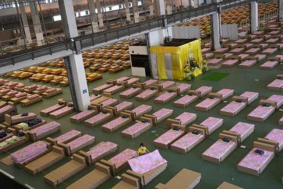 Health authorities race to set up an 1800-bed field hospital inside a cargo building in Don Mueang International Airport in Bangkokas COVID-19 cases and deaths soar. 
