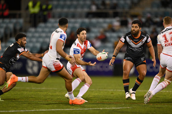 Ben Hunt directs the play for the Dragons in the win over Wests Tigers.