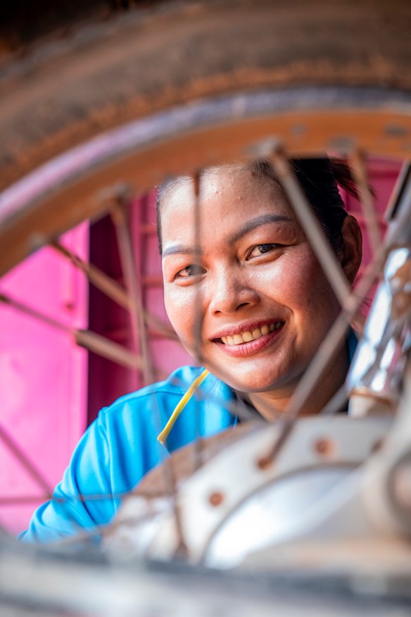 Canadá está orgulhosa do seu trabalho, mas diz que nem todos na sua cidade sentem o mesmo.