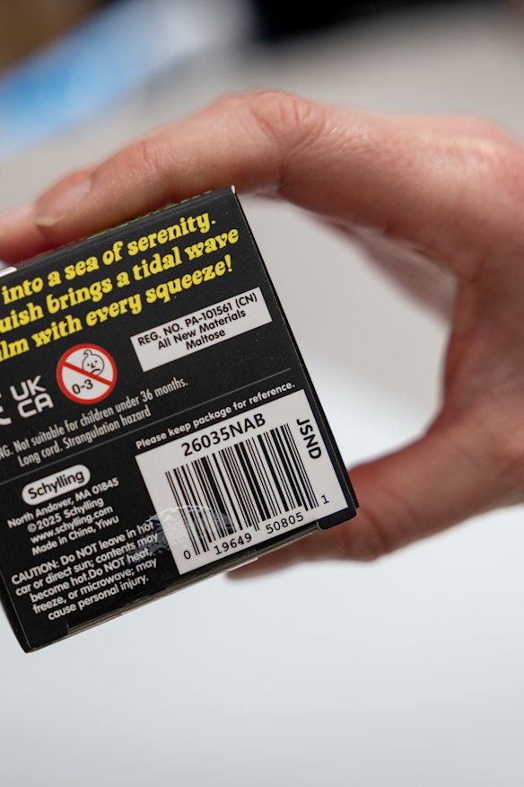 Warnings listed on squishy products. 