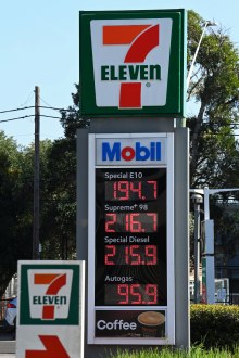 7-Eleven Australia's family owners sell for $1.71b