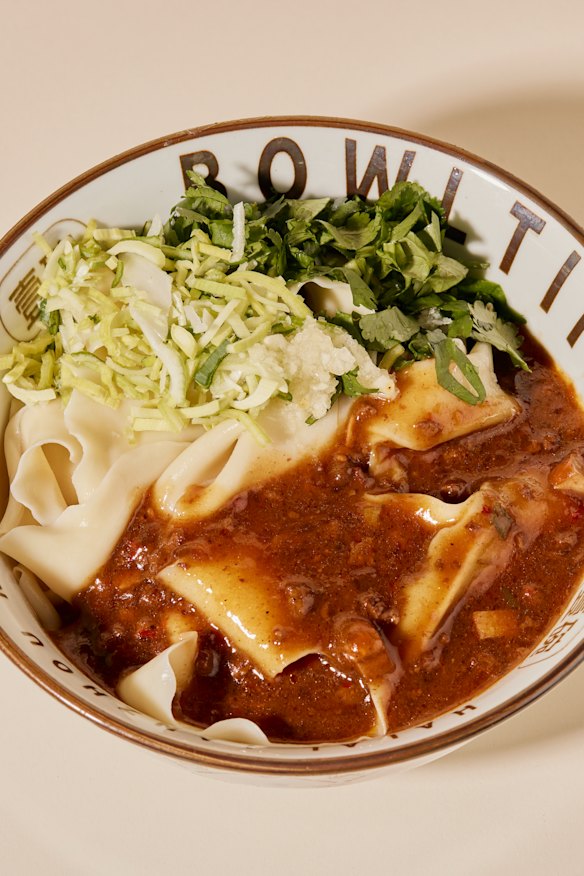 Noodles come with soup or in a dry style.