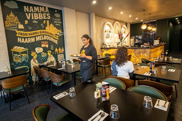 Namma Bangalore Vibbes in Carnegie serves food until 1am.